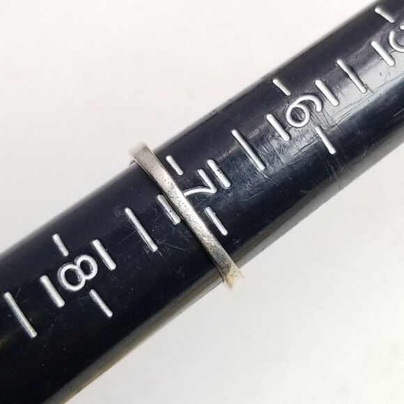 Vintage Sterling Silver Light Blue Oval Rhinestone Solitaire Ring, Size 7 Band - Picture 7 of 10